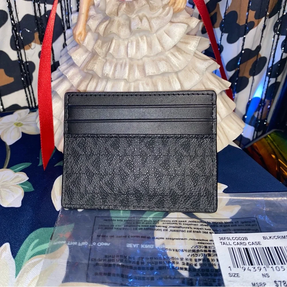 MICHAEL KORS COOPER LOGO STRIPE TALL CASE